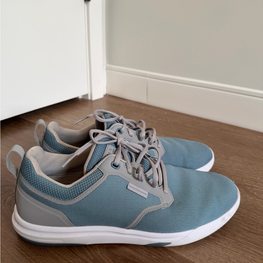 TravisMatthew Men’s The Daily Pro Hybrid Golf Shoes Blue and Gray Athletic Shoes